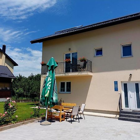 Katarica Hotel Кореница Екстериор снимка