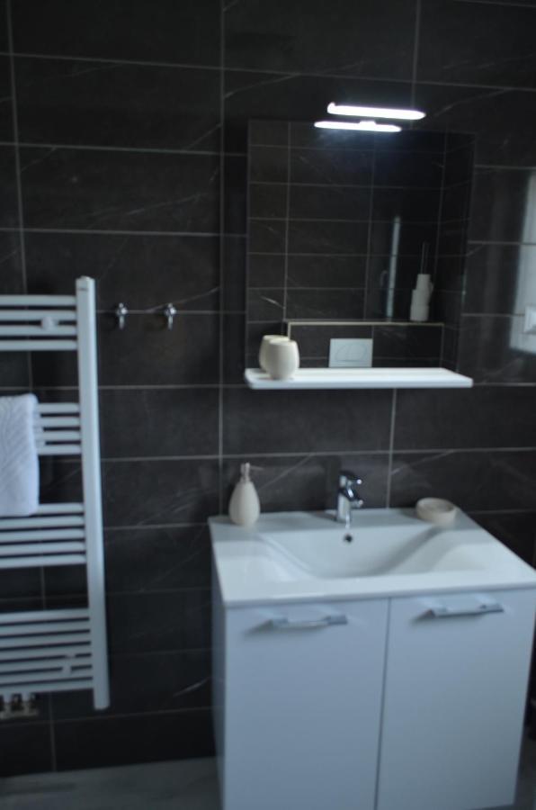 Katarica Hotel Кореница Екстериор снимка